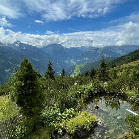 In Near Penkenbahn Cable Car Apartament Mayrhofen