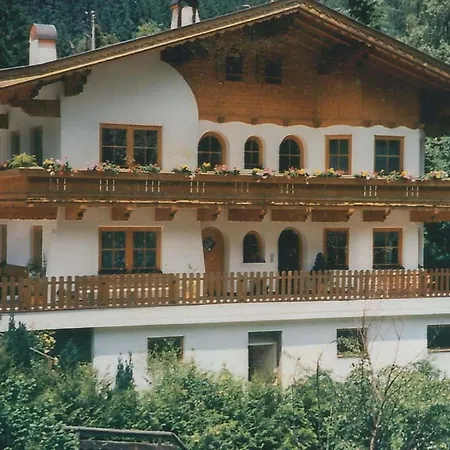 In Near Penkenbahn Cable Car Appartement Mayrhofen