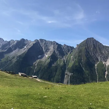 In Near Penkenbahn Cable Car Lägenhet